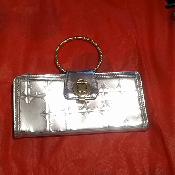 🌷Liz Claiborne Wallet - Picture 1 of 3